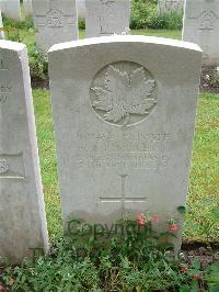 Etaples Military Cemetery - Miller, John MacArthur